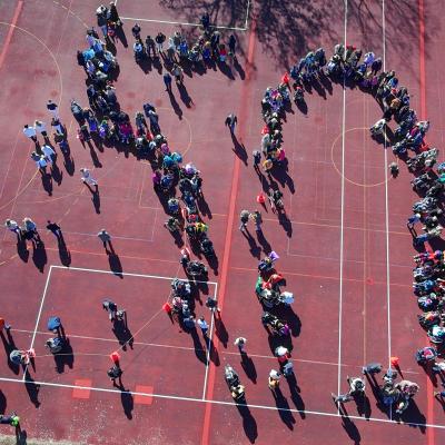 Viele Menschen wurden aus der Luft fotografiert