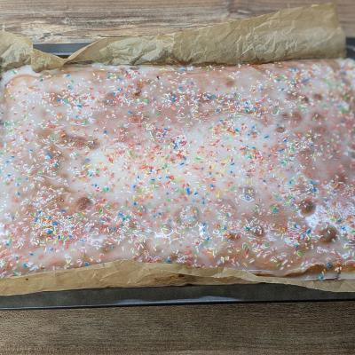 Der fertige Kuchen steht bereit