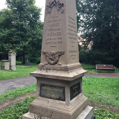 Einweihung Grabdenkmal